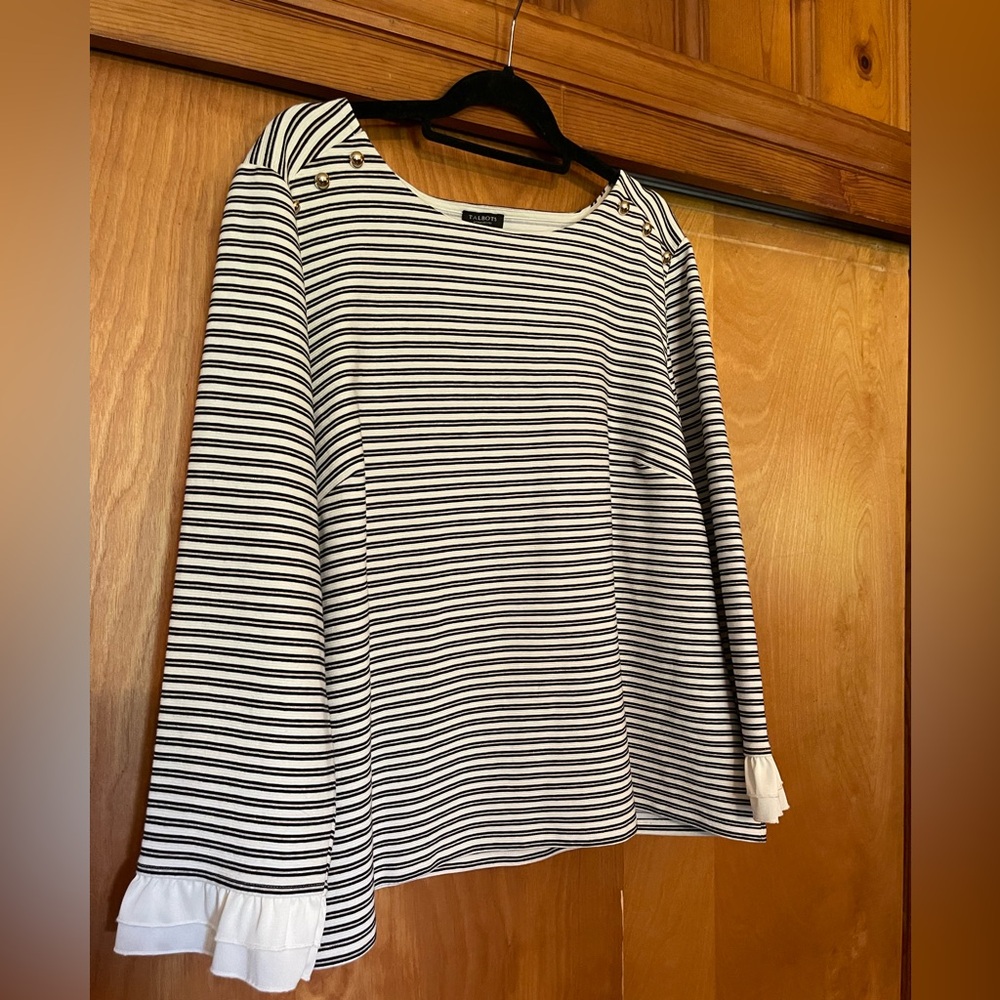 Talbots Black and White Boxy 3/4 Sleeve Blouse